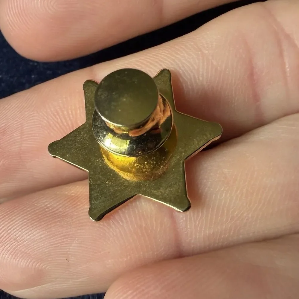 Vintage US California Former Sheriff Lee Baca Lapel Pin